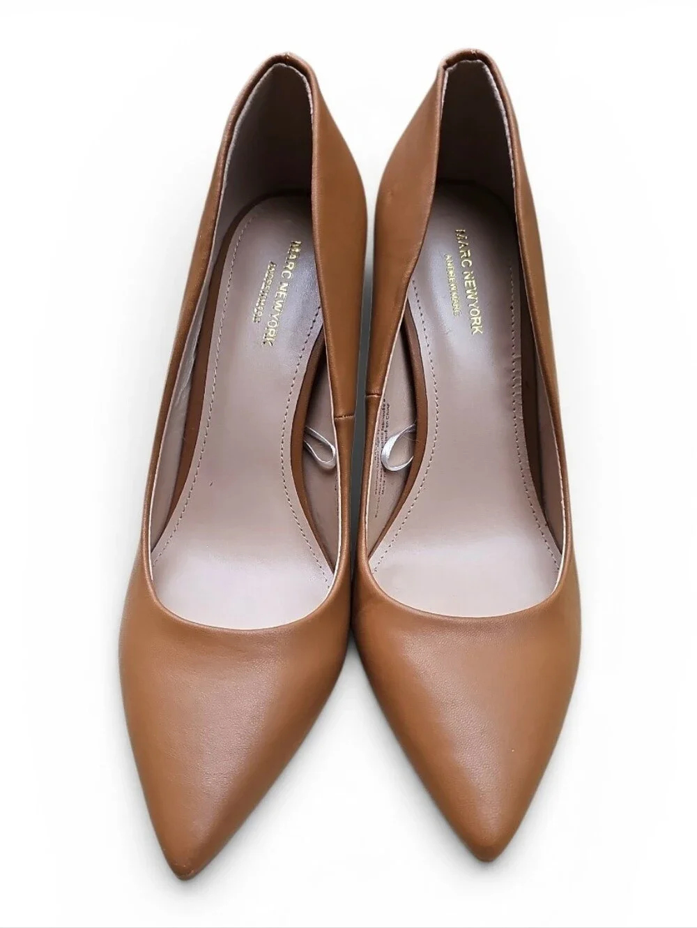 Andrew Marc New York Racee Tan Pointed-Toe High Heel Pumps with Gold Trim Sz 8.5